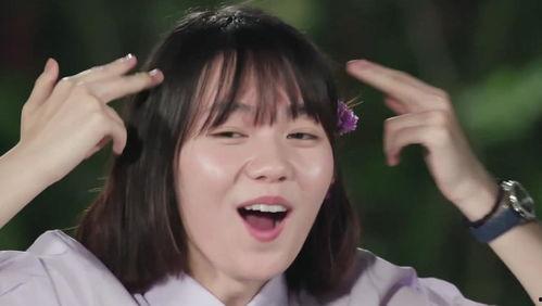 吃瓜表情韩国女孩视频,韩国女孩演绎“吃瓜表情”视频走红网络